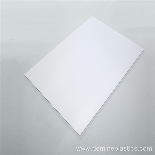 Flame retardant transparent polycarbonate solid panel